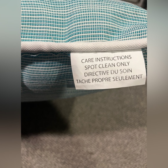 NWT Terrasol Blue White Stripe Fade Resistant Outdoor Pillow for Patio Design - Picture 11 of 12